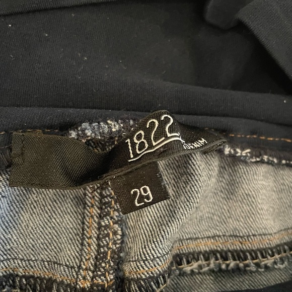 Maternity denim shorts - Picture 2 of 2